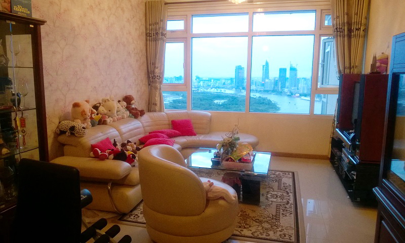 Thông tin chi tiết: Toà Topaz 2, tầng 33, 2 phòng ngủ 2 toilet 86 m2, đầy đủ nội thất, view sông Sài Gòn - quận 1.
Giá cho thuê: 1000 USD/ tháng. Tình trạng: Đã cho thuê