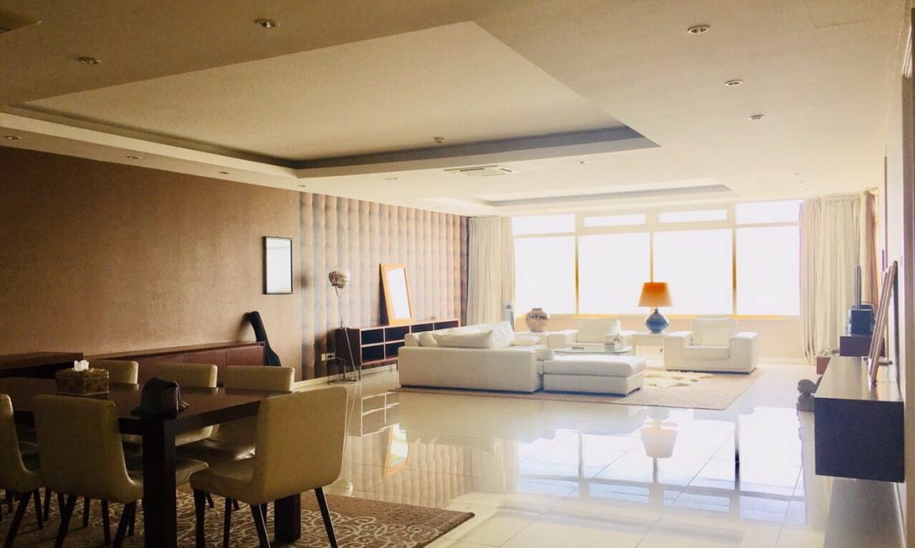 Cho thuê Ruby 1 Saigon Pearl 4 phòng ngủ sang trọng lầu 17 view sông