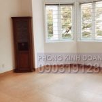 Cho thuê biệt thự Saigon Pearl 147 m2 4 phòng ngủ nội thất cơ bản giá tốt