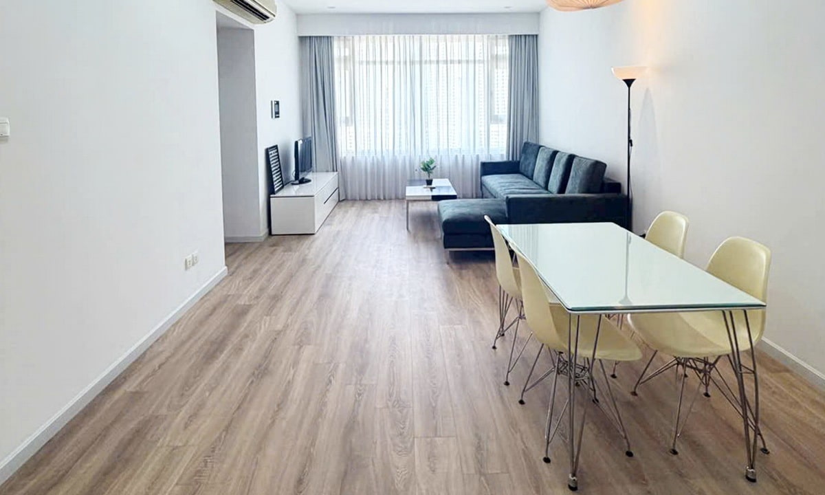 Saigon Pearl toà Sapphire cho thuê 2 phòng ngủ lầu cao nội thất đẹp view L81